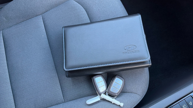 Hyundai IONIQ 1.6 GDi Plug-in Hybrid Premium 5dr DCT Hatchback